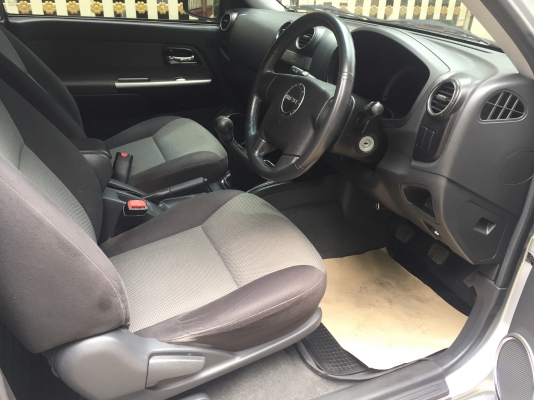 Isuzu hi lander 2.5 ตัวท็อปปี11สวยจัด