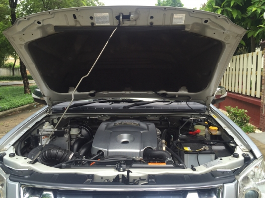 Isuzu hi lander 2.5 ตัวท็อปปี11สวยจัด