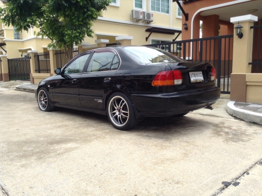 ตระกูลเดียวกันกับ CIVIC ตาโต ISUZU VERTEX ตัวS ปี1997 ตระกูลเดียวกันกับ CIVIC ตาโต ISUZU VERTEX ตัวS ปี1997