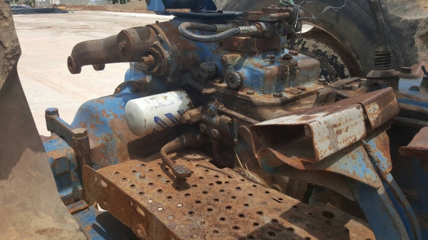 ขาย รถไถ FORD 6600 T5 เอาไปติดคีบอ้อยได้เลย เอกสารเล่มทะเบียนครบ อุปกรณ์มีชุดผานดันหน้าให้ครับ