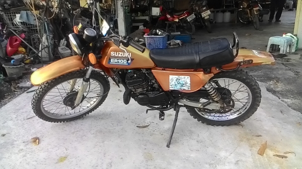 ขายถูกวิบาก Suzuki ts100er เครื่องดี ท.บโอนเอกสารครบทุกอย่าง สนใจ0814975571มุก สุพรรณ