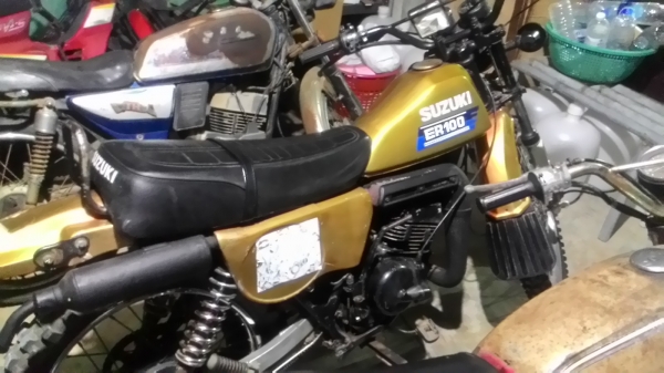 ขายถูกวิบาก Suzuki ts100er เครื่องดี ท.บโอนเอกสารครบทุกอย่าง สนใจ0814975571มุก สุพรรณ