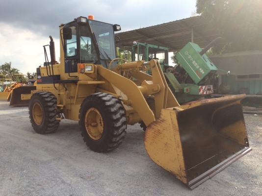 ถึงไทยแล้วครับ KOMATSU WA200-1 ซีเรียล 30,000กว่า ญี่ปุ่นแท้ โทร.090-986-2521 อ๊อบ