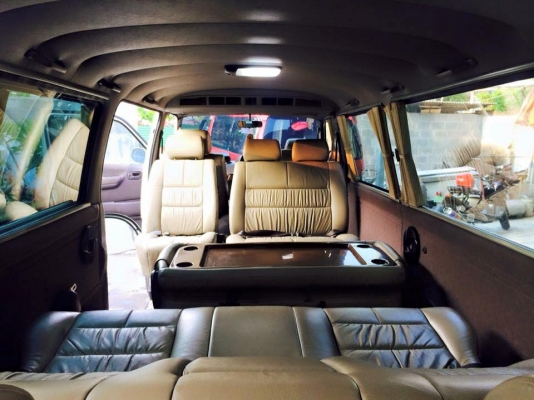 ขายรถตุ้ grand wagon ปี04 ท้อปสุด สวยเดิมบาง พร้อมใช้ไม่ต้องซ่อม