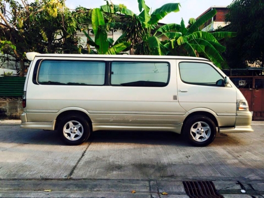 ขายรถตุ้ grand wagon ปี04 ท้อปสุด สวยเดิมบาง พร้อมใช้ไม่ต้องซ่อม