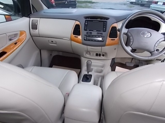 TOYOTA INNOVA, 2.0 V สีขาว มือแรก ไม่เคยติดก๊าซ
