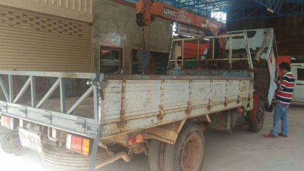 หกล้อ อีซูซุ NKR110ปี40 ติดเครน UNIC 2.5ตัน ท้อง V ช่วงยาว4.30ม สภาพดีพร้อมใช้งาน ทะเบียนพร้อมโอน หกล้อ อีซูซุ NKR110ปี40 ติดเครน UNIC 2.5ตัน ท้อง V ช่วงยาว4.30ม สภาพดีพร้อมใช้งาน ทะเบียนพร้อมโอน