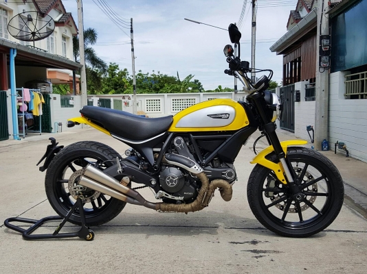 ขาย Ducati Scrambler ปี 2015 ใหม่มาก ไมล์ 5,xxx สภาพสวยกริ๊บ
