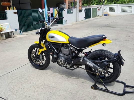 ขาย Ducati Scrambler ปี 2015 ใหม่มาก ไมล์ 5,xxx สภาพสวยกริ๊บ