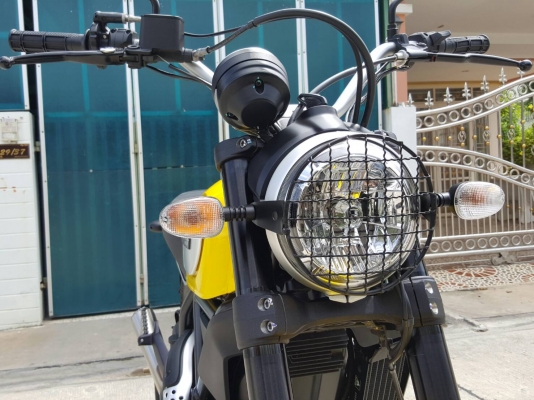 ขาย Ducati Scrambler ปี 2015 ใหม่มาก ไมล์ 5,xxx สภาพสวยกริ๊บ