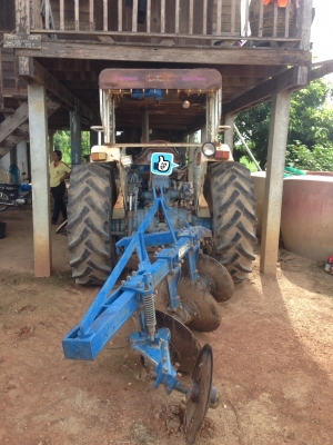 ขายรถไถฟอร์ด 5000-77 T5 พร้อผานบุก KHL เครื่องดีไฮดี มีทะเบียนภาษีไม่ขาด