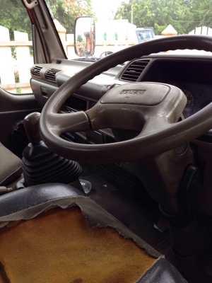 ต้องการขายหัวเก๋ง isuzu nkr การ์ตูน