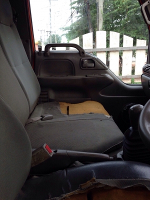 ต้องการขายหัวเก๋ง isuzu nkr การ์ตูน