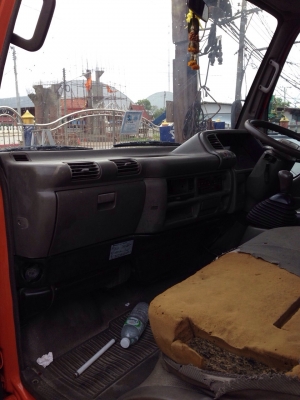 ต้องการขายหัวเก๋ง isuzu nkr การ์ตูน