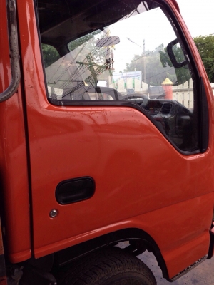 ต้องการขายหัวเก๋ง isuzu nkr การ์ตูน