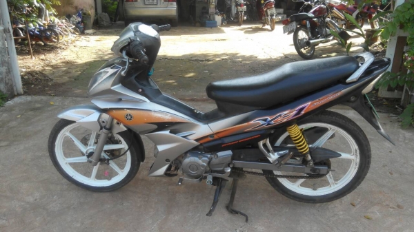 yamaha x1 เดิมๆ เล่มทะเบียนพร้อม ขี่มันเดิมๆ