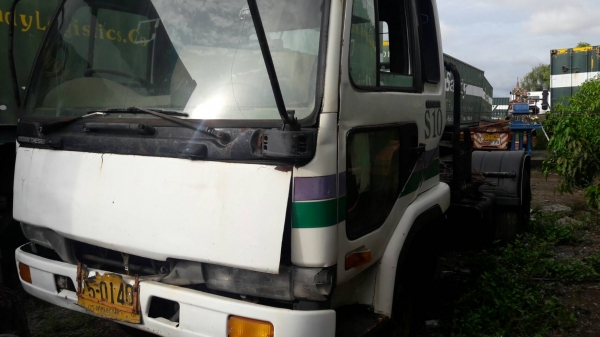 ขายรถหัวลากน้ำมันถูกๆตามสภาพมีหลายคัน ม.79ทุกคัน