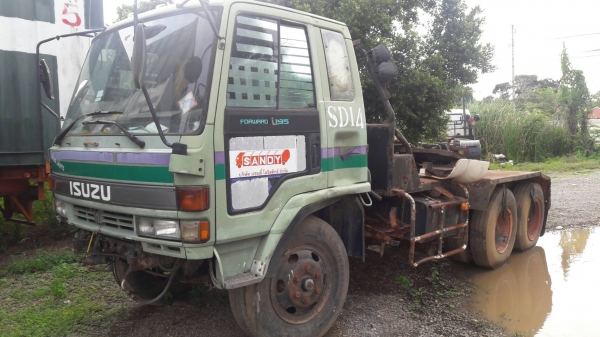 ขายรถหัวลากน้ำมันถูกๆตามสภาพมีหลายคัน ม.79ทุกคัน