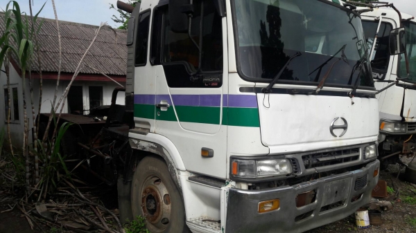 ขายรถหัวลากน้ำมันถูกๆตามสภาพมีหลายคัน ม.79ทุกคัน