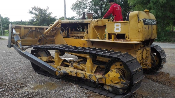 แทรคเตอร์มือสอง/ Catterpillar D5D สวยพร้อมใช้งานได้เลย