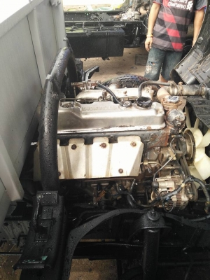 ขายหกล้อมิตซูช่วงสั้น3เมตร กระบะเนียมต่อใหม่ รถปี46ห้างแท้ เครื่อง110แรงม้า รถพร้อมใช้ทะเบียนพร้อม