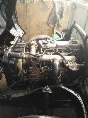 ขายหกล้อมิตซูช่วงสั้น3เมตร กระบะเนียมต่อใหม่ รถปี46ห้างแท้ เครื่อง110แรงม้า รถพร้อมใช้ทะเบียนพร้อม