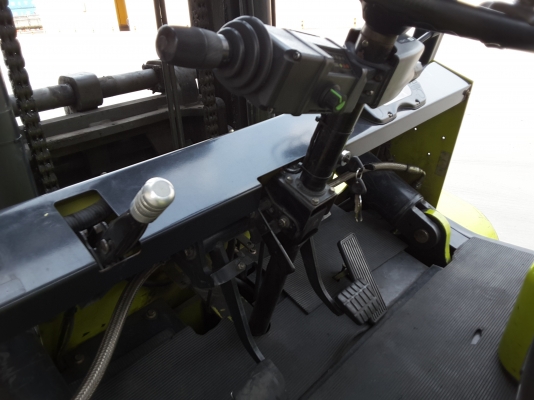 ขาย 5 ตันดีเซลรถปี 2009 ชั่วโมงทำงาน 45&times;&times; สนใจ 0813535948