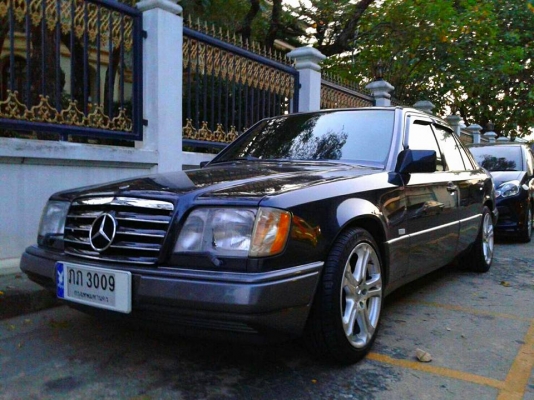 ขายครับ แม็กBENZ ขอบ 17 พร้อมยาง 11,500