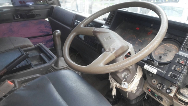 ขายรถบรรทุก6ล้อดั๊มพ์ 5คิวยาง 8.25-16 Fหน้าหลัลังรุ่นร็อกกี้195/ขายราคา 680,0000฿