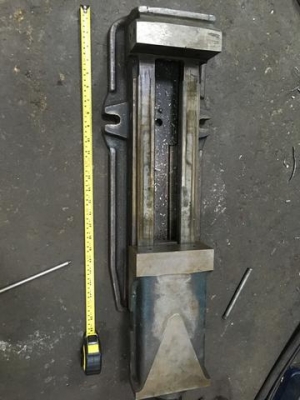 ขายปากกาจับชิ้นงาน ของญี่ปุน สภาพดี จับได้กว้างมาก ช้าหมด