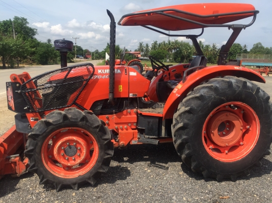ขาย แทรกเตอร์ KUBOTA M7040 ถูกๆ สวยๆ 11xx ช.ม
