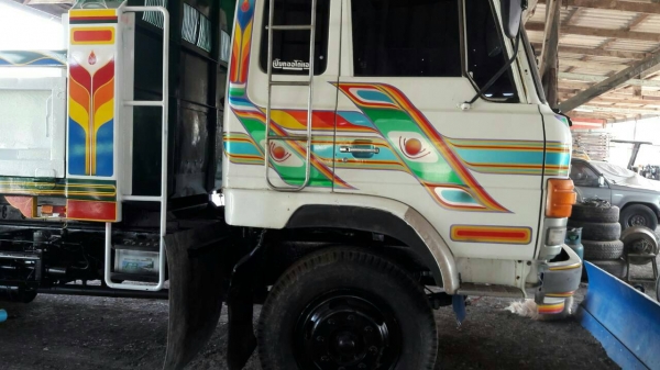 ขาย6ล้อด้ัมเอกสารพร้อมโอน