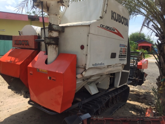 ขายรถเกี่ยวข้าว DC-95GM สภาพงามคับ