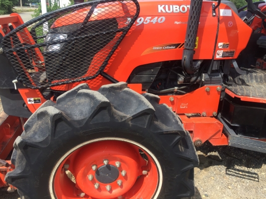 ขาย แทรกเตอร์ KUBOTA M9540 เดิมๆ สวยๆ ราคาโทรมาสอบถามได้คับ