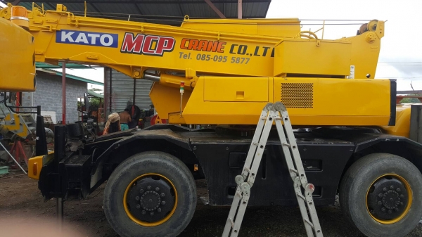 ขายเครน 4 ล้อ 10 ตัน KATO-KR-10HM พร้อมใช้