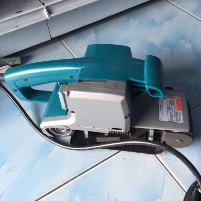 ขายเครื่องขัดกระดาษทราย MAKITA 9924DB มือสอง สภาพแก่ะกล่องครับ