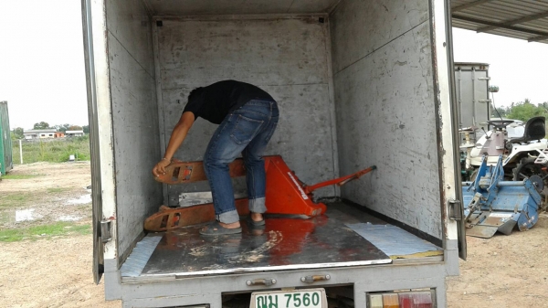 tractor-backhoe ได้จัดส่งแฮนลิฟท์ลากของยกของส่งไปสมุทรสาครครับ ท่านใด สนใจโทรติดต่อ 081 6221299 นะครับ