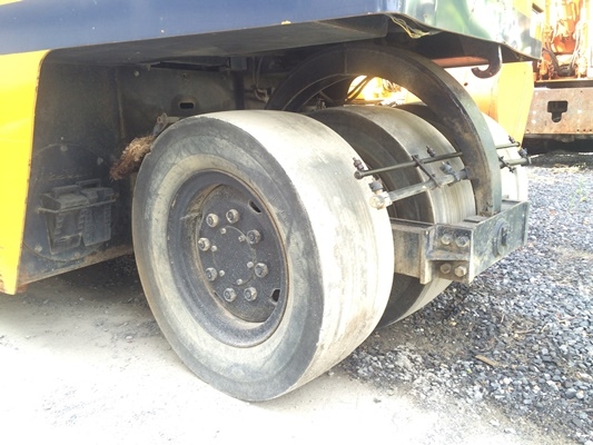 ถึงไทยอีกคันครับ รถบด 7ล้อ Hitachi / Dynapac RT200W-C ถึงไทยอีกคันครับ รถบด 7ล้อ Hitachi / Dynapac RT200W-C