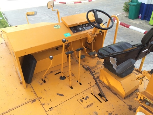 ถึงไทยอีกคันครับ รถบด 7ล้อ Hitachi / Dynapac RT200W-C ถึงไทยอีกคันครับ รถบด 7ล้อ Hitachi / Dynapac RT200W-C