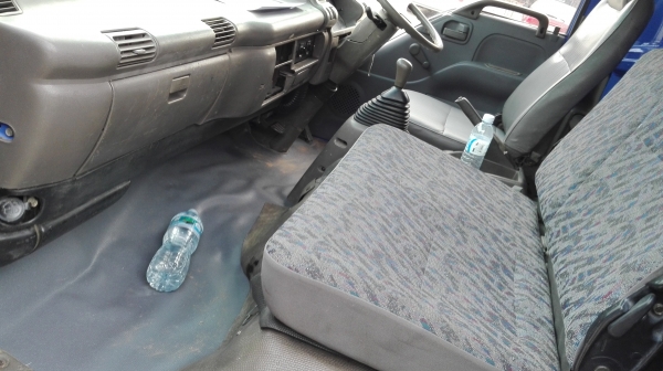 6 ล้อ ISUZU  NPR 120 แรงปี 44 ห้างแท้ยาว 5.ม. สวยทั้งคันพร้อมใช้