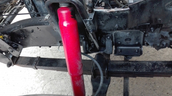 6 ล้อ ISUZU  NPR 120 แรงปี 44 ห้างแท้ยาว 5.ม. สวยทั้งคันพร้อมใช้