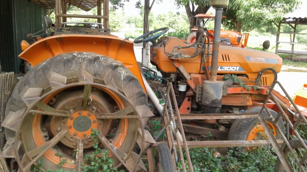 ขายตามสภาพ รถไถ 30 แรง คูโบต้า จอดนาน 3 ปี ขายตามสภาพ รถไถ 30 แรง คูโบต้า จอดนาน 3 ปี