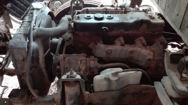 6 ล้อ ISUZU nkr 110 แรงห้างแท้ปี 32 เกียยาวหัวยกได้ยางใหม่ทั้งหกเส้น