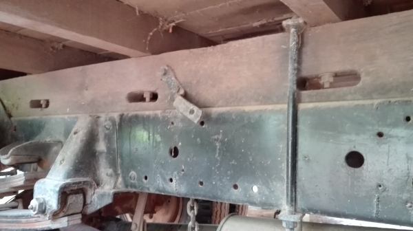 6 ล้อ ISUZU nkr 110 แรงห้างแท้ปี 32 เกียยาวหัวยกได้ยางใหม่ทั้งหกเส้น