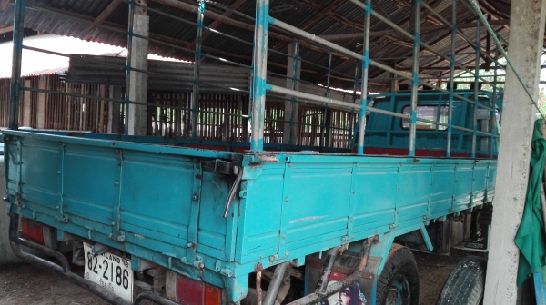 6 ล้อ ISUZU nkr 110 แรงห้างแท้ปี 32 เกียยาวหัวยกได้ยางใหม่ทั้งหกเส้น