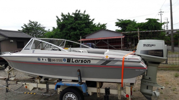 มาอีกแล้วครับ เรือ 15 ฟุต ใหม่กริ๊บบ!! จอดเก็บ5555 ปีอาจจะเก่า แต่สภาพเหมือนใหม่ ของญี่ปุ่น จัดโปรครับ 179,999฿ เองครับ สนใจวางมัดจำเลยครับ ‪#&lrm;สนใจสอบถาม‬ โทร. 081-4047671 คุณนรินทร์