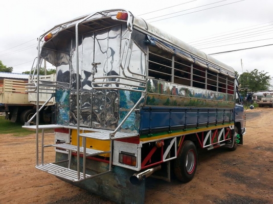 ขายรถโดยสาร 115แรง รถสวยสภาพดี แอร์ เครื่องเสียง ยางดี เอกสารถูกต้อง เล่มทะเบียนพร้อมโอน ราคา430,000 สนใจโทร 090-8588220คุณนะ 093-3258446คุณบิว หรือเข้าดูสินค้าอื่นๆได้ที่ www.narong2truck.com หรือ www.truck.in.th/498 หรือเพจFacebook ณรงค์ ซื้อขายรถมือสอง