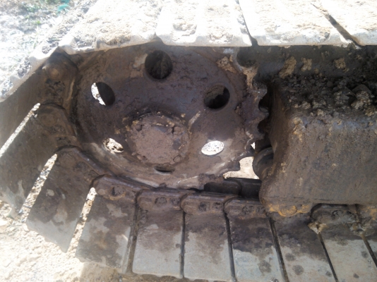 ขายรถแบคโฮ KOMATSU PC120-1 พร้อมหัวคีปไม้ ราคา 400000