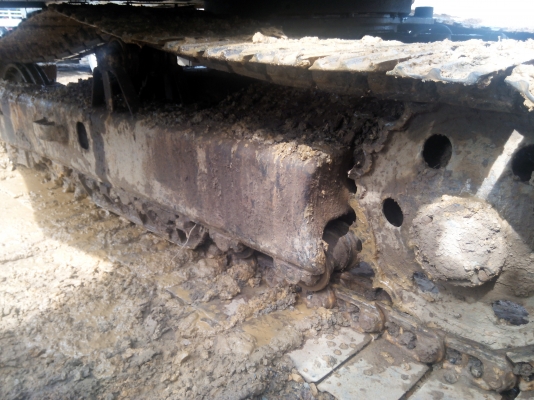 ขายรถแบคโฮ KOMATSU PC120-1 พร้อมหัวคีปไม้ ราคา 400000