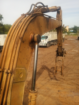 ขายรถแบคโฮ KOMATSU PC120-1 พร้อมหัวคีปไม้ ราคา 400000